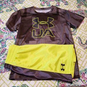 Boys Size 5 Under Armour Short set
